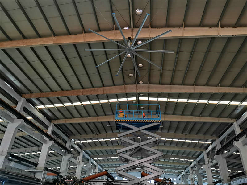 廣州工業(yè)大吊扇輕松解決廠房通風(fēng)降溫難題